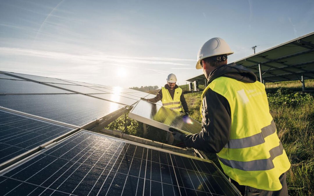 Solar farm repowering with replacement of old solar panels in the UK
